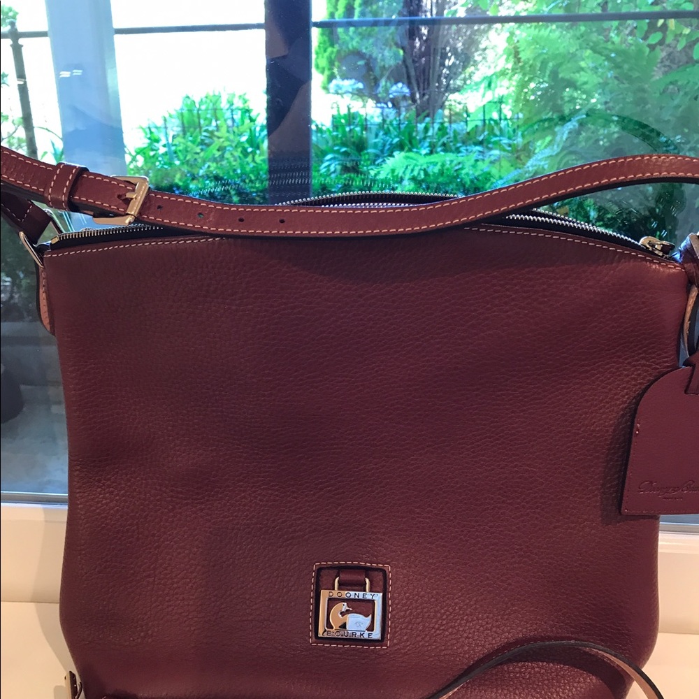 Dooney Bourke - Picture 2 of 4