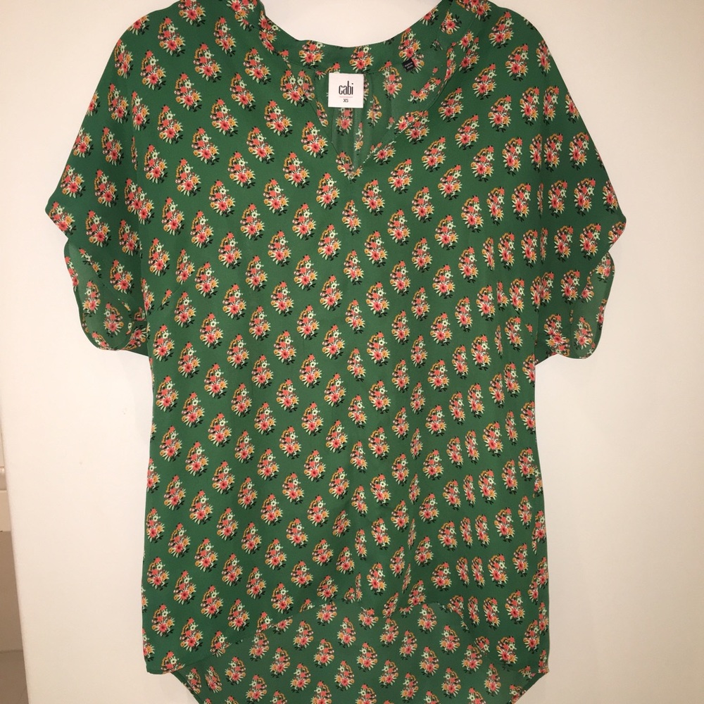 Cabi green top win flower pattern