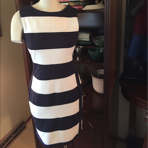 Calvin Klein Dresses & Skirts - CALVIN KLEIN KNIT DRESS