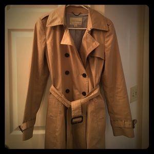 Tan Banana Republic Trenchcoat