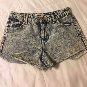 Acid Wash High waisted cut offs