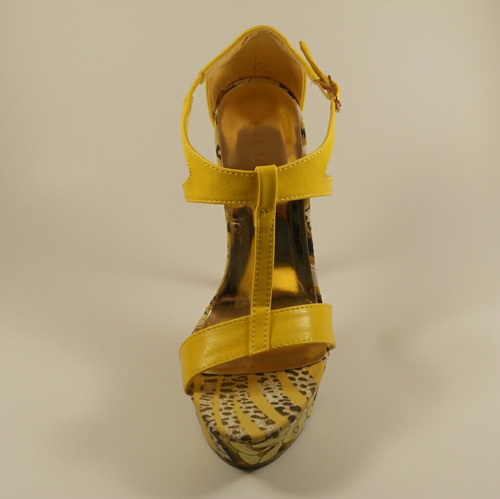 YELLOW T-STRAP HEELS(NO OFFERS) - Picture 3 of 3