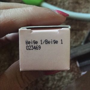 2 Mary Kay Beige 1 Concealer