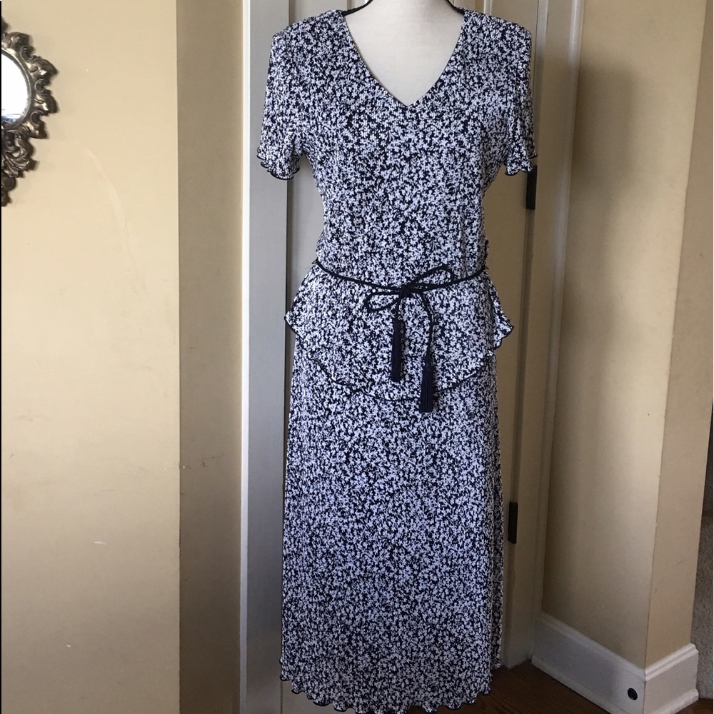 NWOT❣️Vintage Connected Apparel Floral Midi Dress