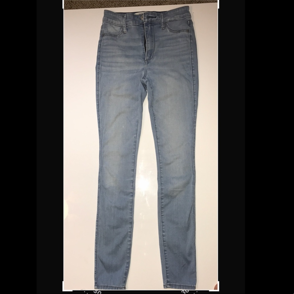 Light washed high rise Jean legging