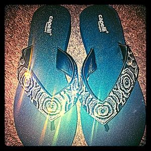 Brand new black/silver Sparkle pump flip flops