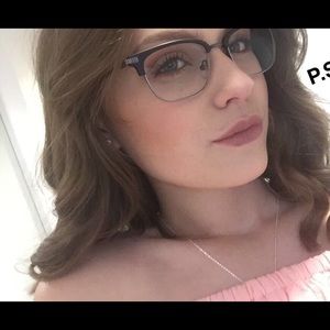 Meet your Posher, Kaysa