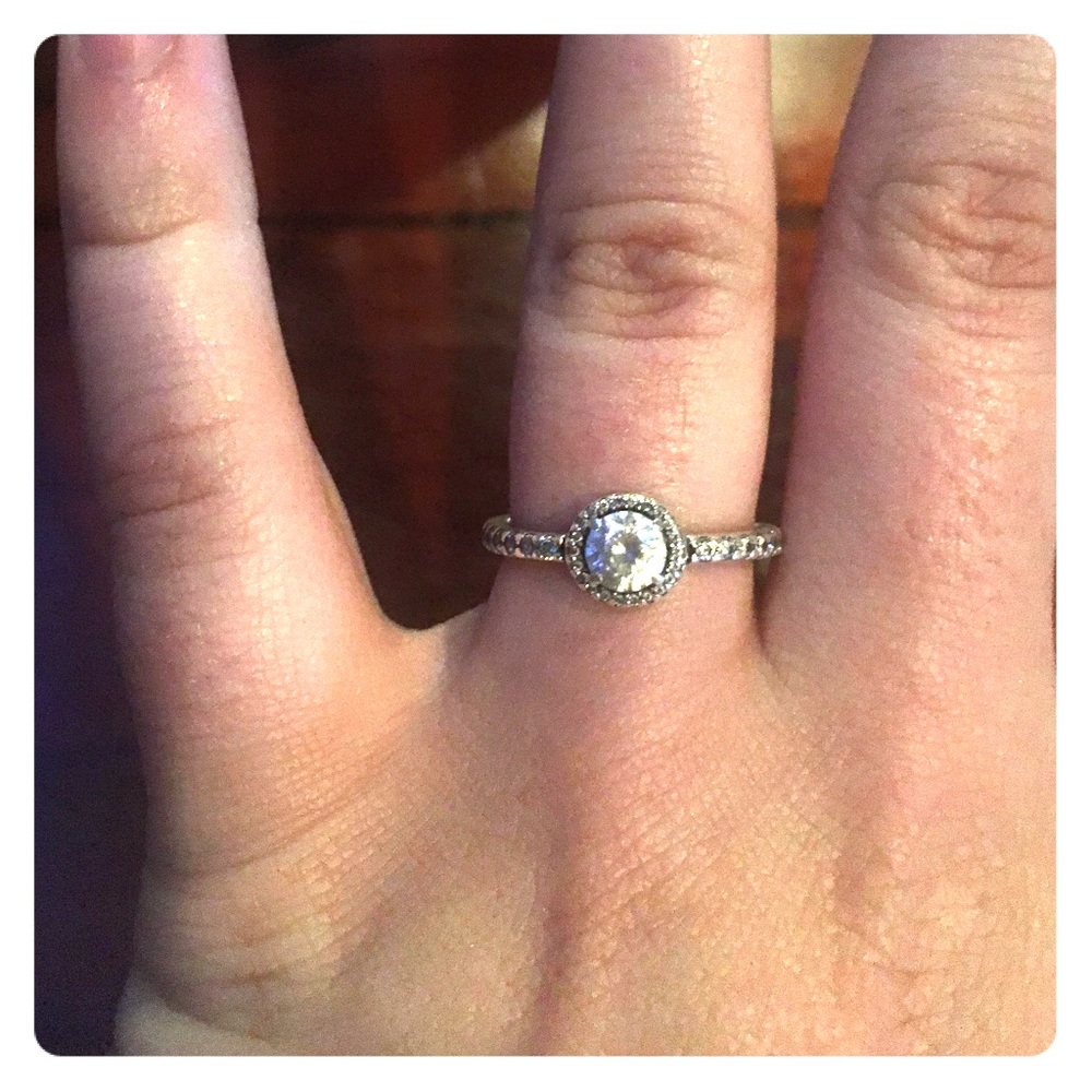 Pandora Ring