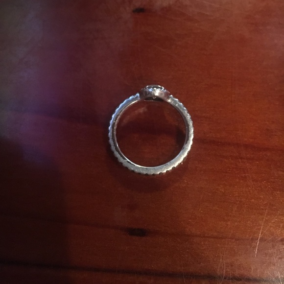 Pandora Ring - Picture 2 of 4