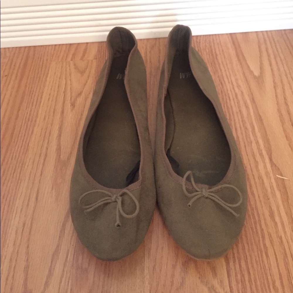 Faux suede olive ballet flats