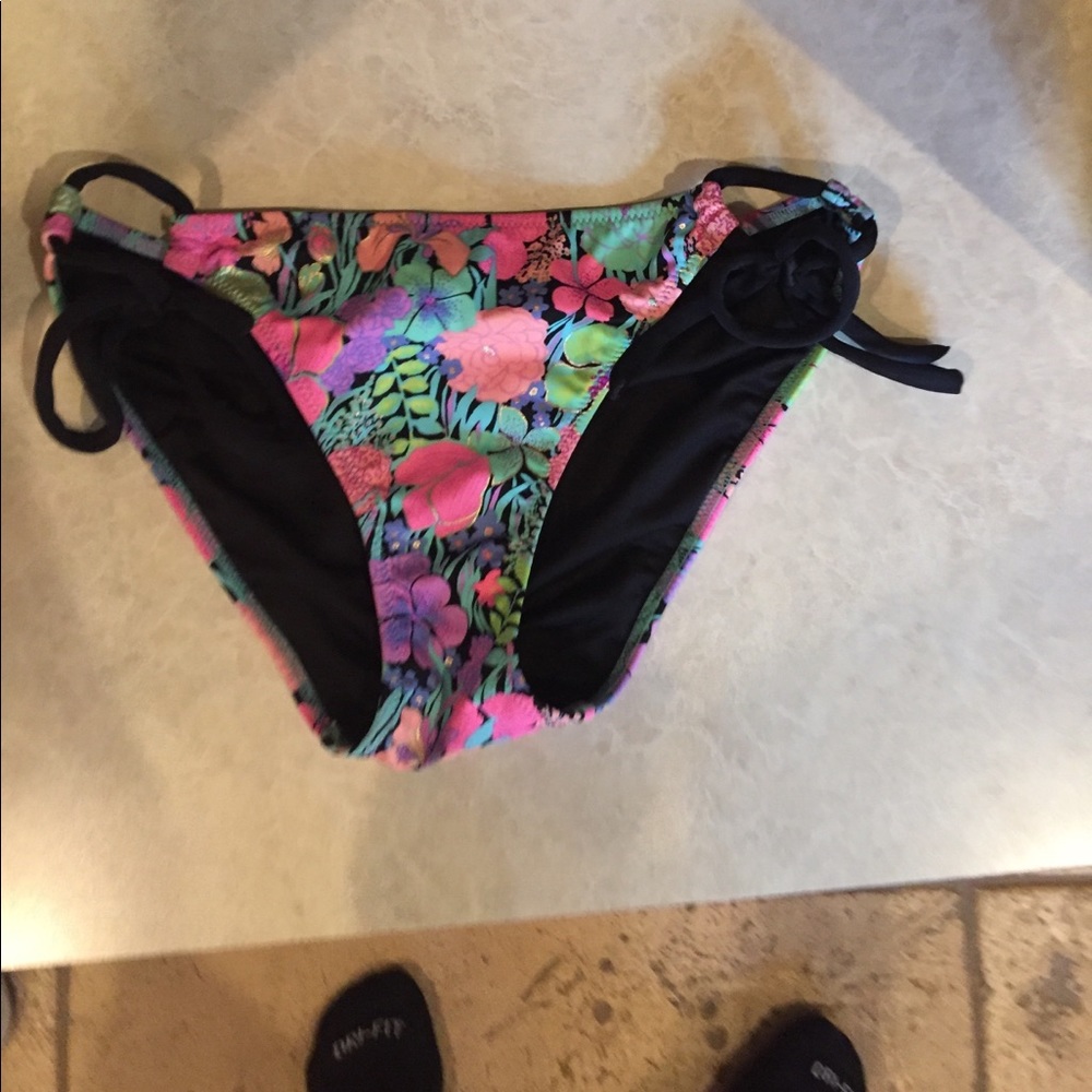 Swimsuit bottom