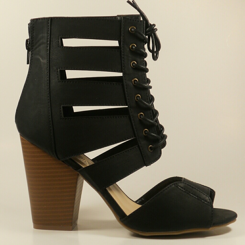 BLACK LACE UP HEELS - Picture 2 of 5