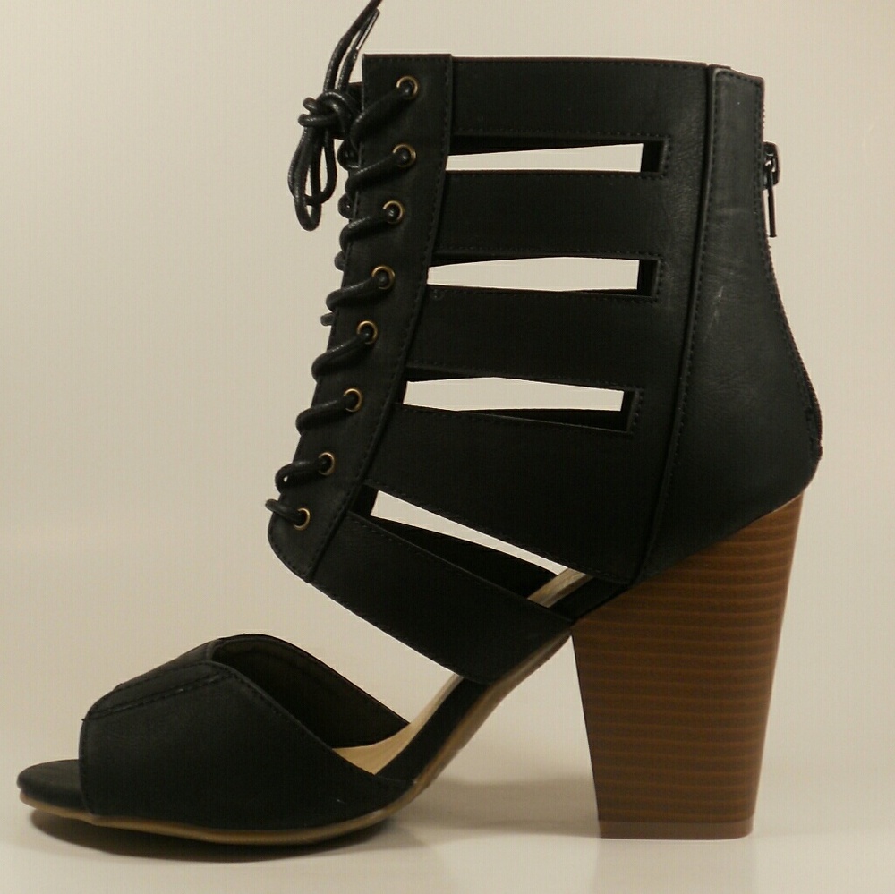BLACK LACE UP HEELS - Picture 4 of 5