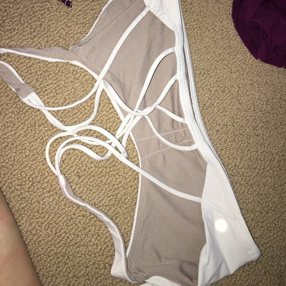 Lulu lemon sports bra