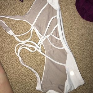 Lulu lemon sports bra