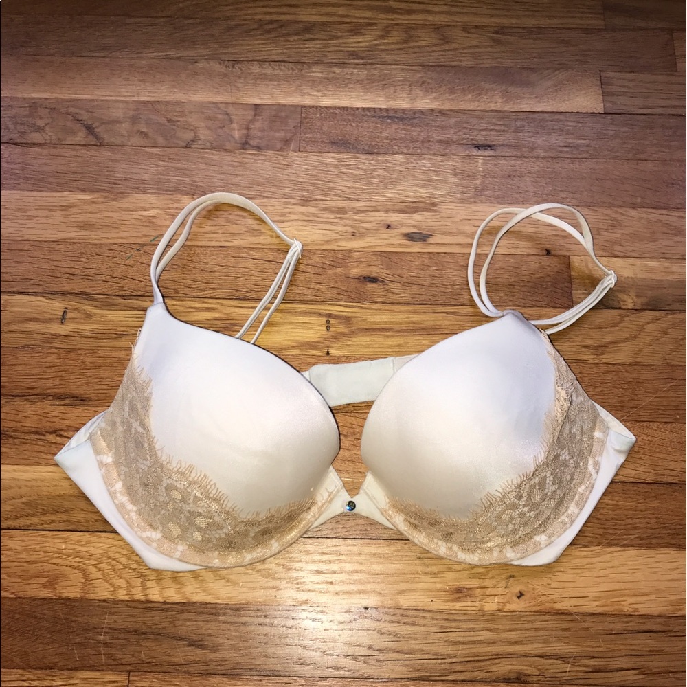 36B Victoria Secret Fabulous Bra