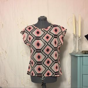 🎉HP Easy Breezy Vibes🎉Sheer Aztec Print Top