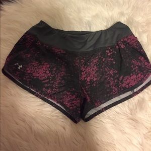 Under Armour Women's Small shorts