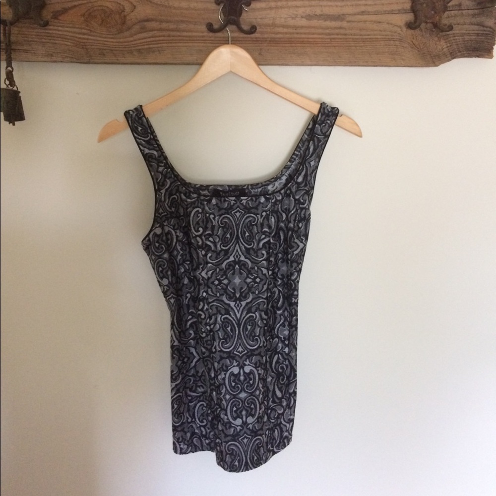 White House Black Market Shell Top