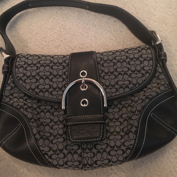 Authentic Small Coach Purse - Picture 1 of 5