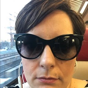 Meet your Posher, Eileen