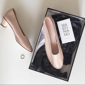 Authentic MARTINIANO high glove low pump, Almond