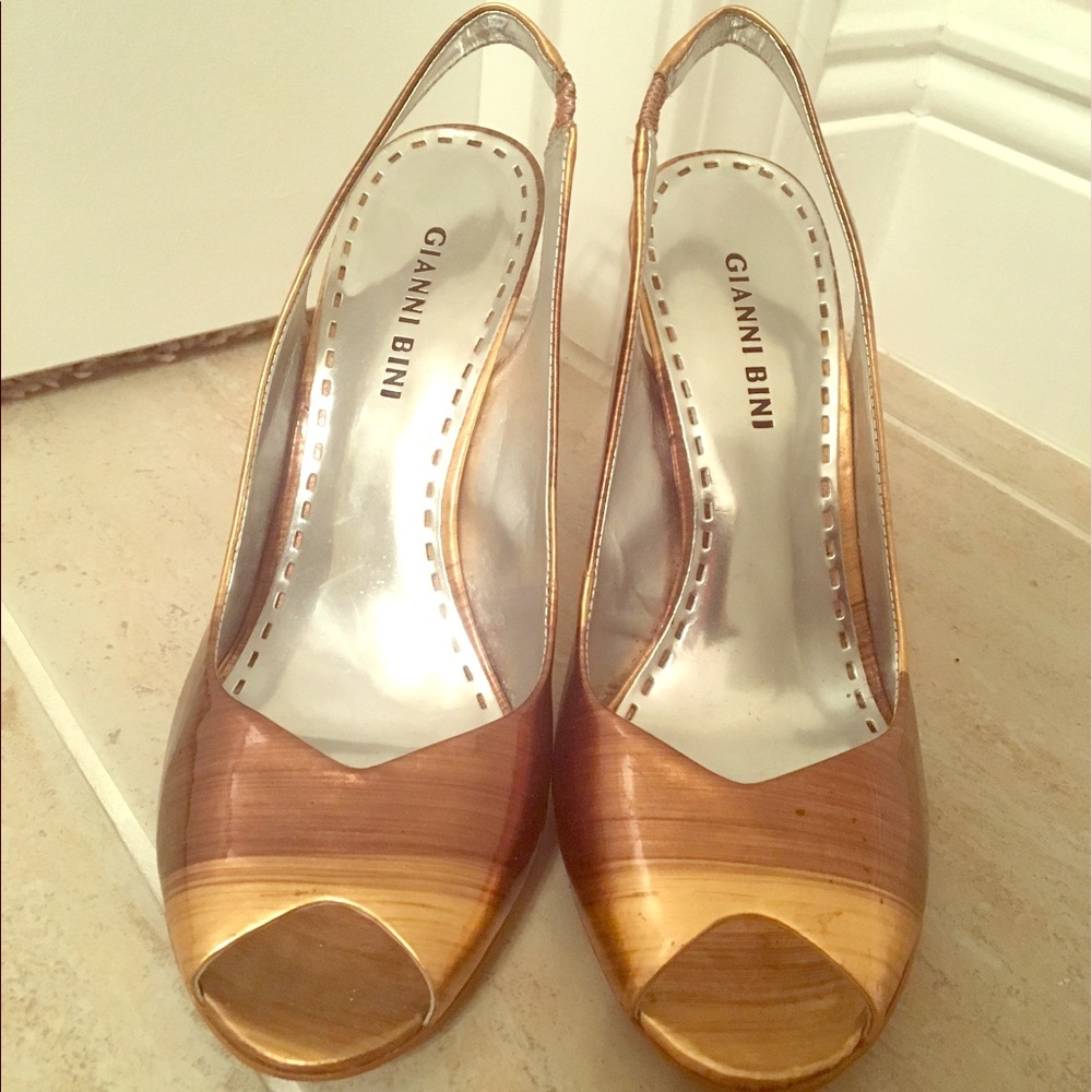 Gianni Bini Copper slingback peep toe heels 9