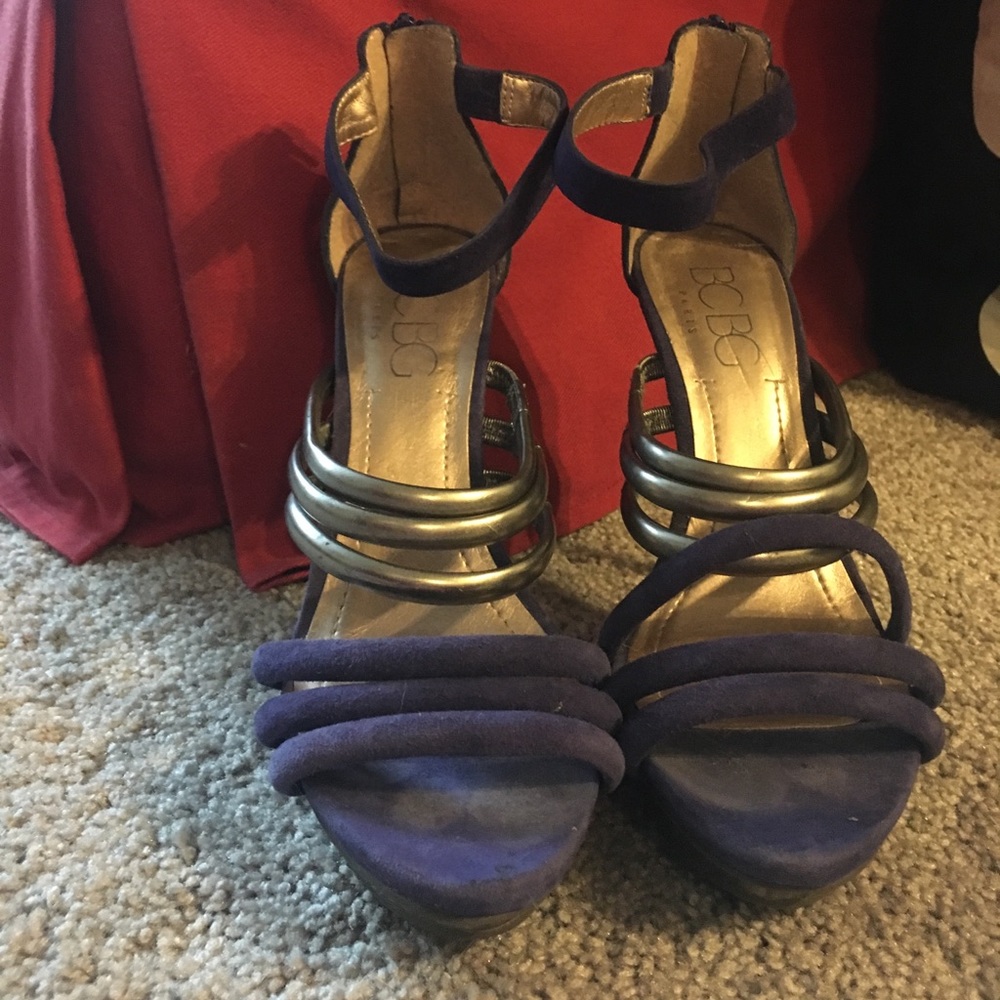 BCBG suede heels