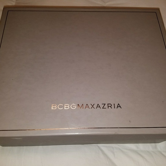 NEW Women's BCBG Metallic - Picture 4 of 4