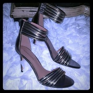 NEW Women's BCBG Metallic