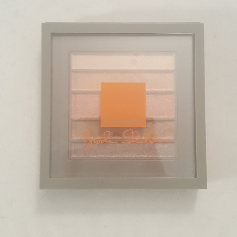 Authentic MAC "Brooke Shields" palette