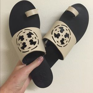 Black/creme Tory Burch Sandals