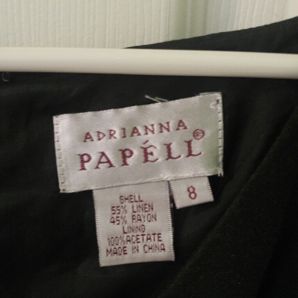 Gently used black and white dress - Picture 3 of 3