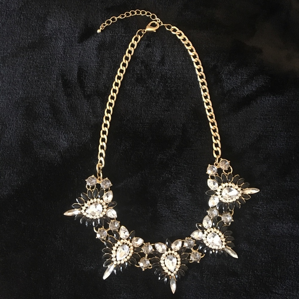 Never worn embellished necklace