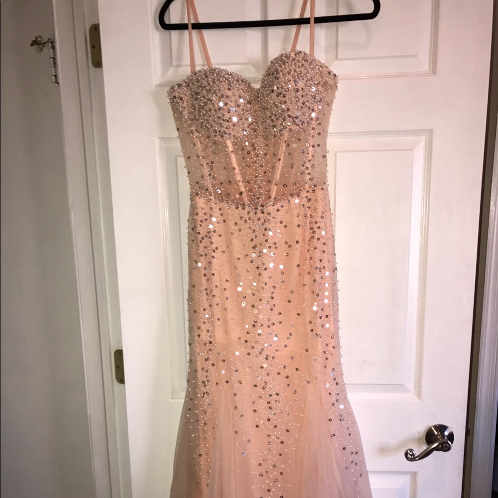 Bebe dress