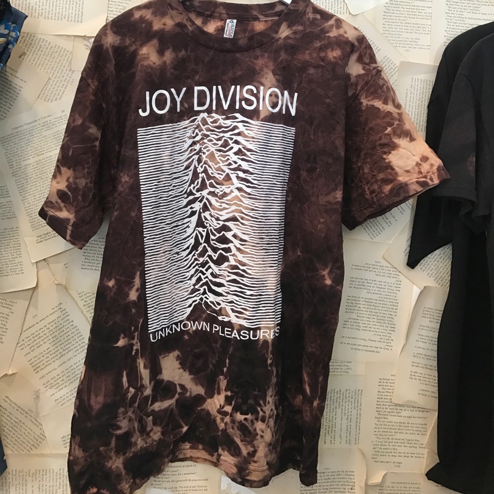Joy Division unknown pleasures and tee