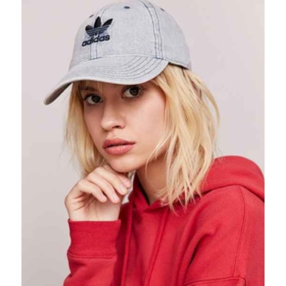 Vintage adidas woman hat