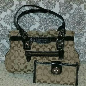 Beautiful Coach Penelope Satchel Bag & Wallet Set