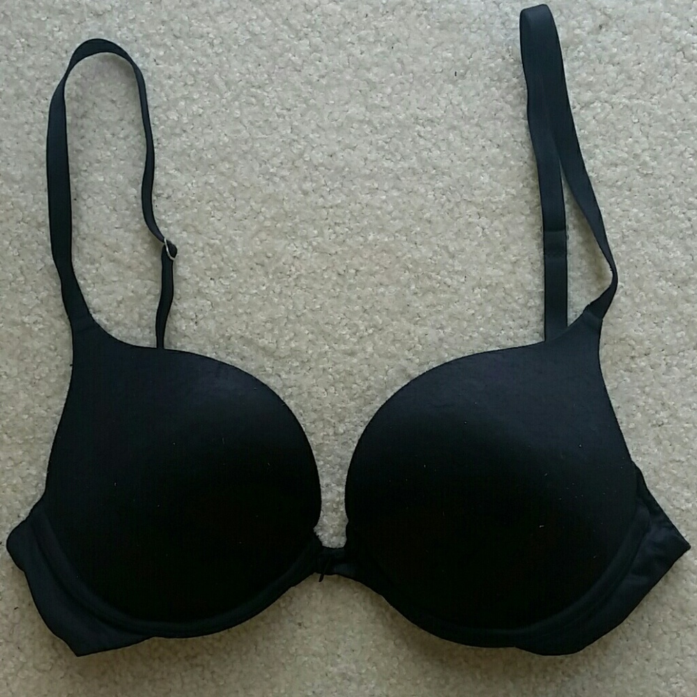 Black push up bra