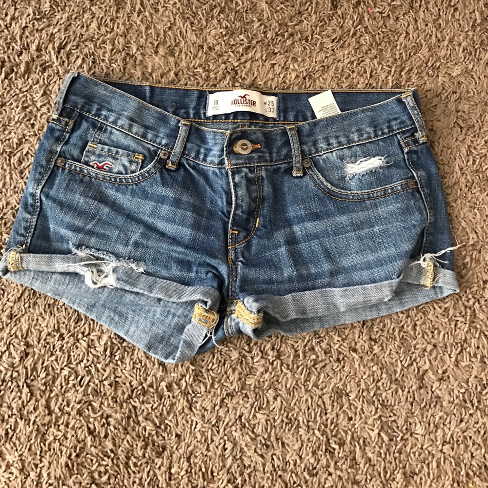 Hollister distressed shorts
