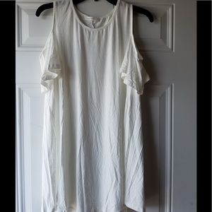 SMALLTOWN FASHION🛍 white naked shoulders