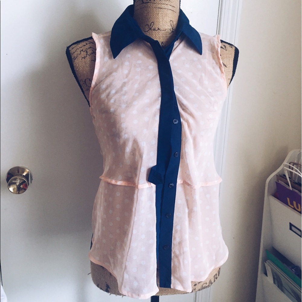 collared top - Picture 2 of 5