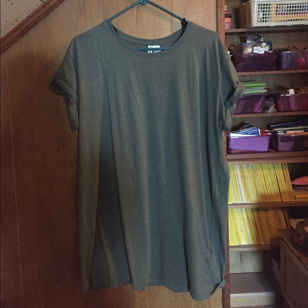 Grayish Olive Green T-Shirt Dress🌵