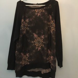 Hot Topic Kaleidoscope Wolves Top
