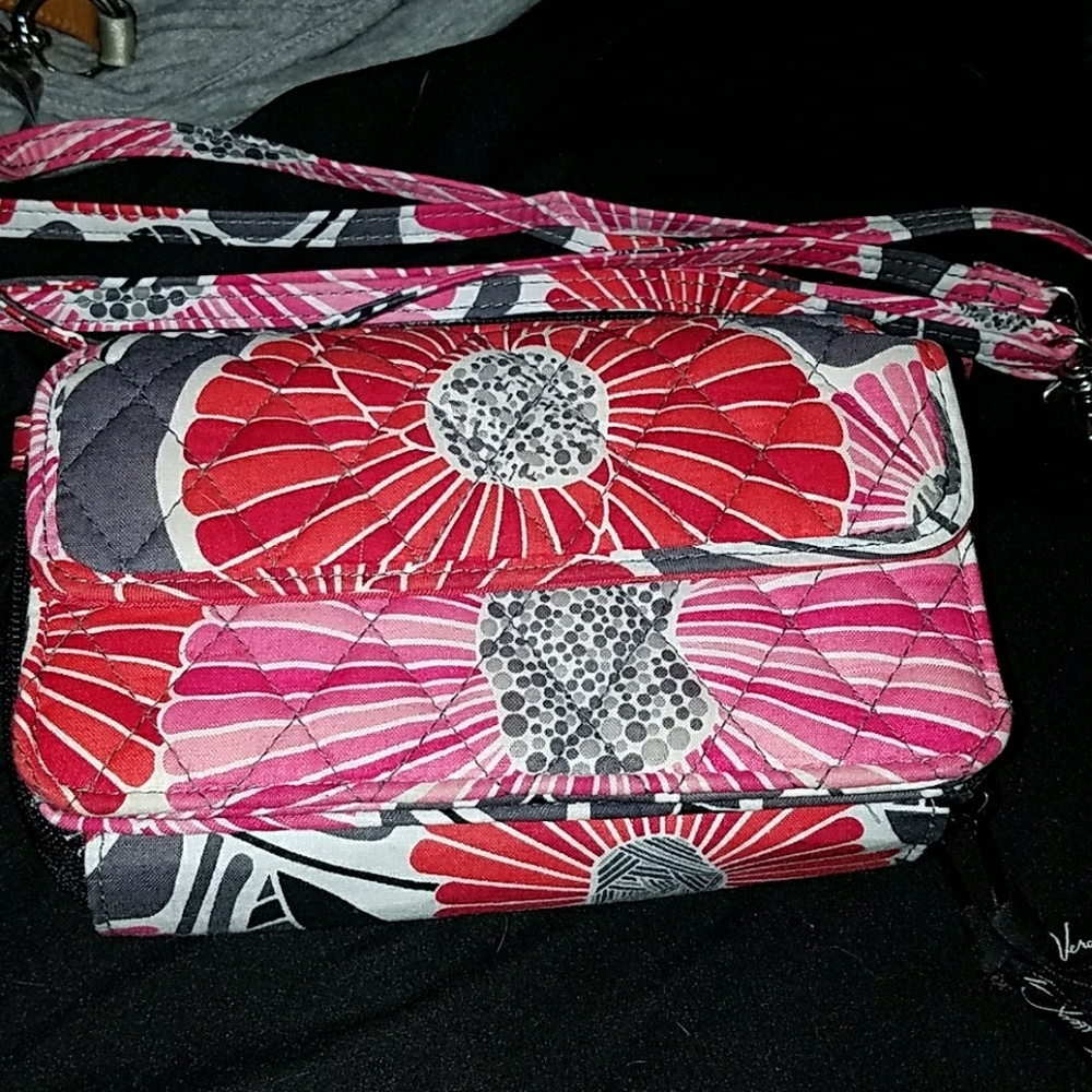 Vera Bradley wristlet/crossbody
