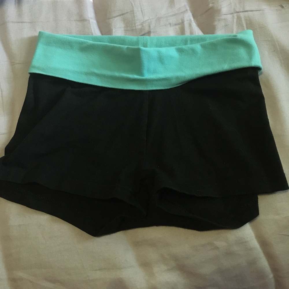 Aerie yoga shorts
