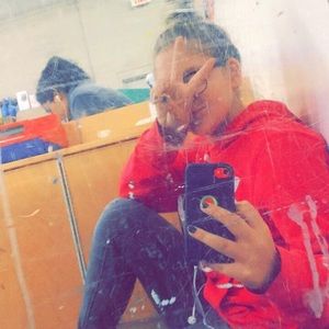 Meet your Posher, Kayla