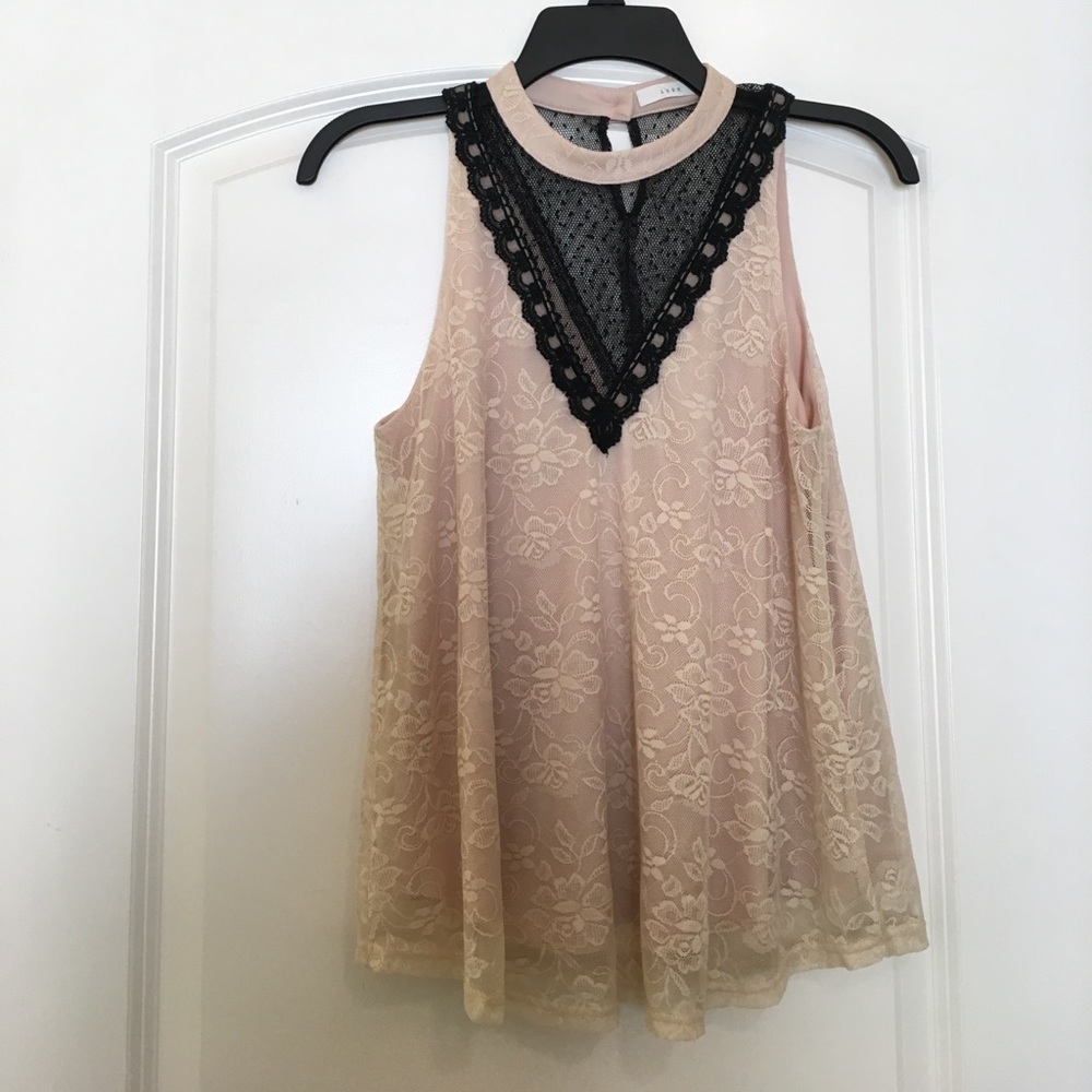 Lace black and pale pink/nude top