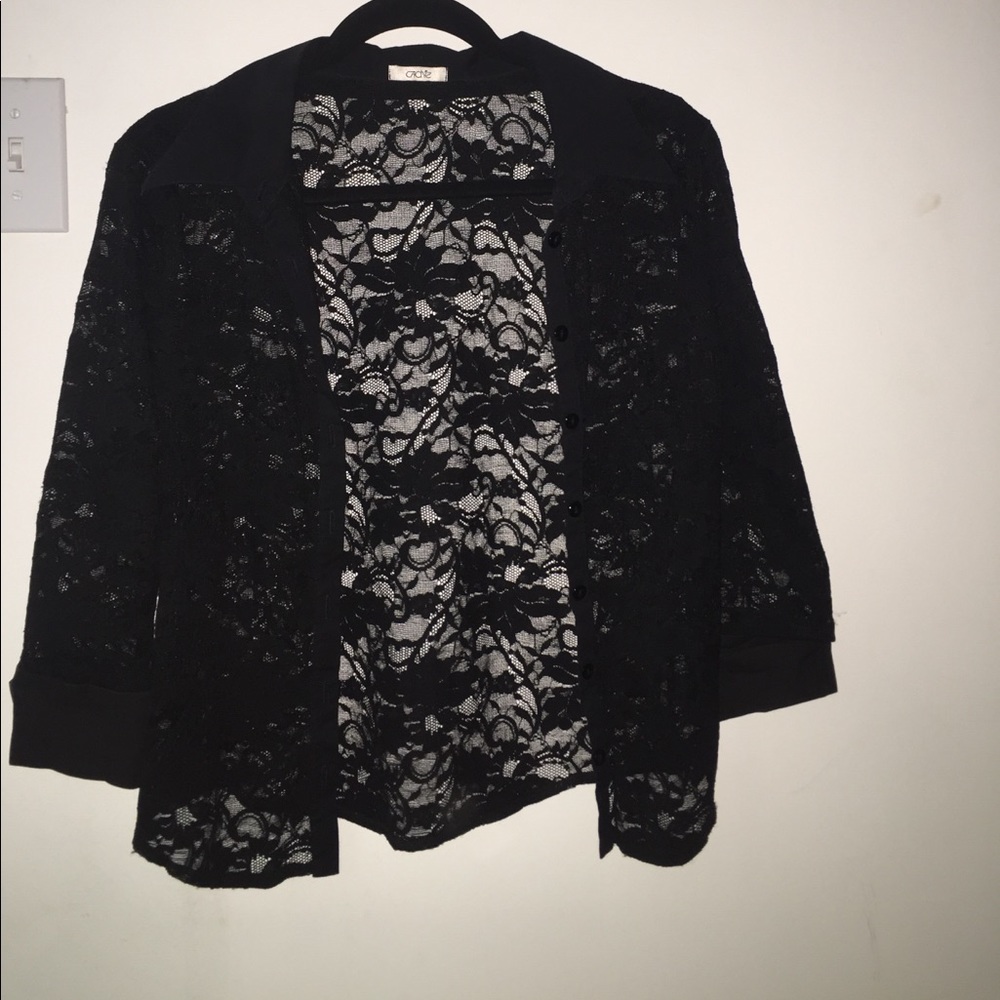 Black-lace button down collared shirt