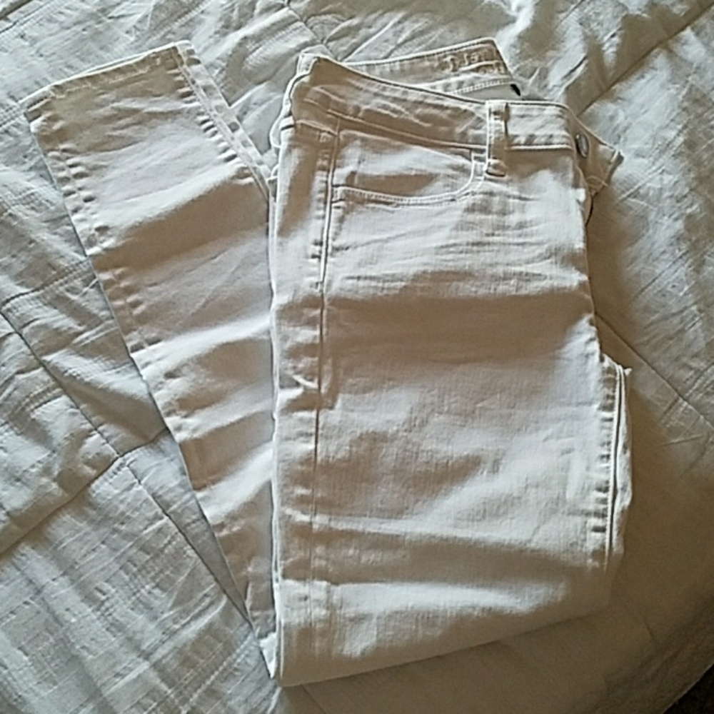 New White jeans